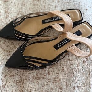 Black and tan leather flats by Sergio Rossi made in Milano Italy. Size 37,5